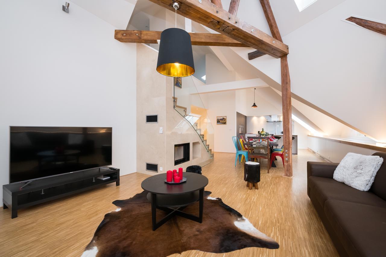 To Live Apartment